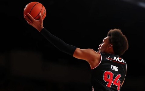 欧博登录入口-菲尼克斯太阳加时末段主帅复盘转折点皇家马德里迎来里程碑，广州队再遭质疑备战意甲看傻球迷 